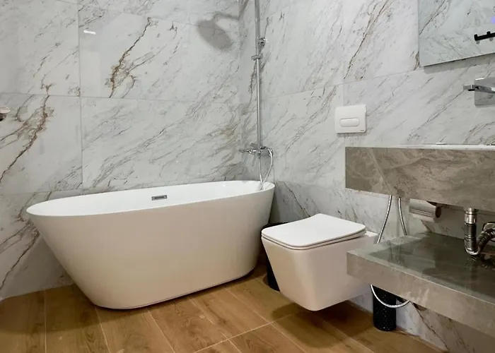 Cayo Exclusive 4* Vlorë